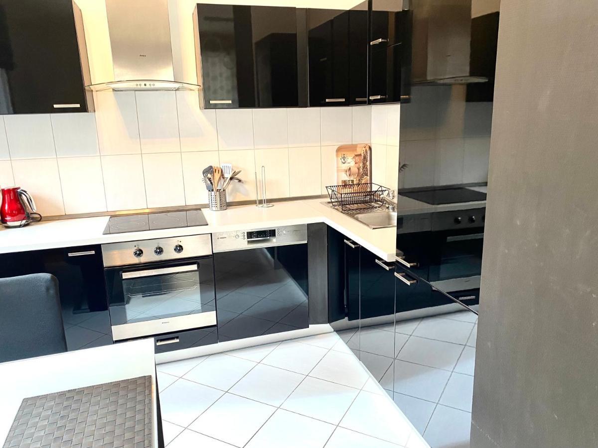 Budapest Heart By Gozsdu Apartment Ngoại thất bức ảnh