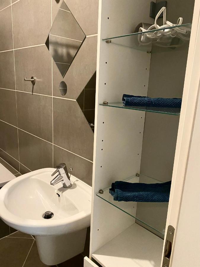 Budapest Heart By Gozsdu Apartment Ngoại thất bức ảnh